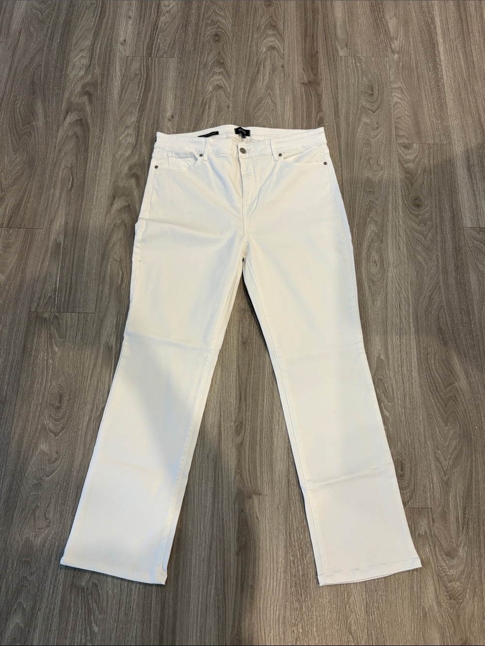 New NYDJ White Marilyn Straight lift x tuck jeans